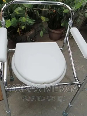 Mobility aid chair