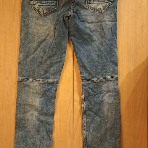Pull n Bear jeans like new, size M