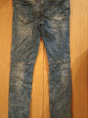 Pull n Bear jeans like new, size M