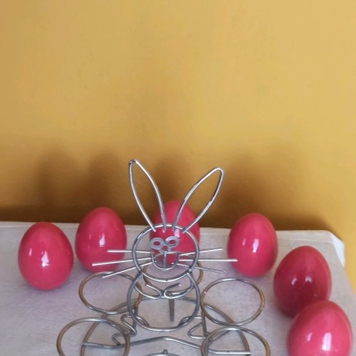 Metal bunny egg holder with 6 ceramic eggs new