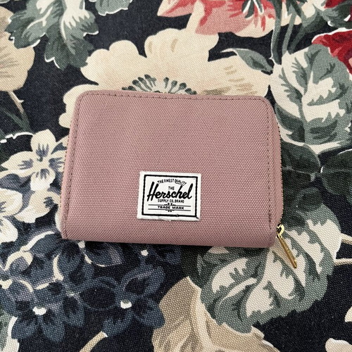 Herschel wallet used, pink
