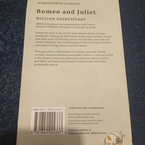 Romeo and Juliet paperback like new, English