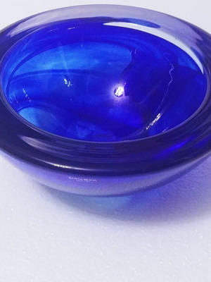 Kosta Boda Atoll blue bowl 22.3 cm used, design by Anna Ehrner 1997