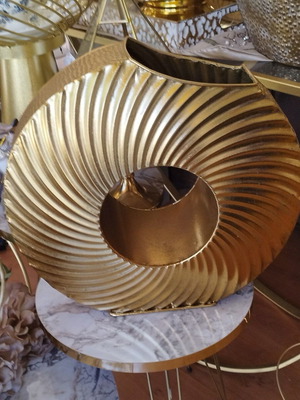 Metal Vase Cut Gold New