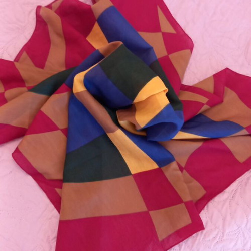 Scarf multicolored like new