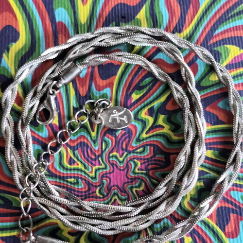 Braided chain like new, silver