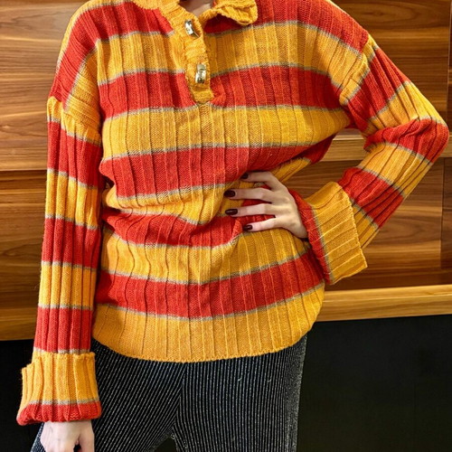 Iraida sweater orange, like new, one size with gold buttons