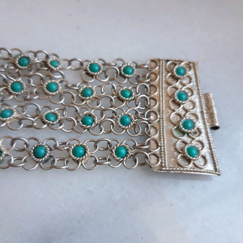 Vintage bracelet like new with turquoise beads handmade
