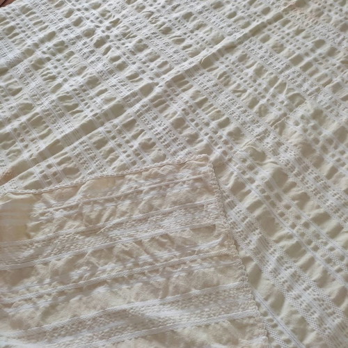 Vintage handmade chrámia blankets new, set of 2