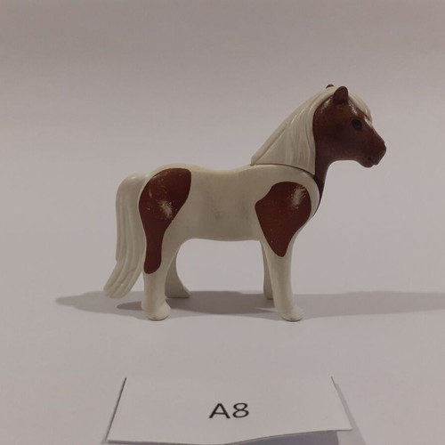 Playmobil pony A8 used with slight discoloration