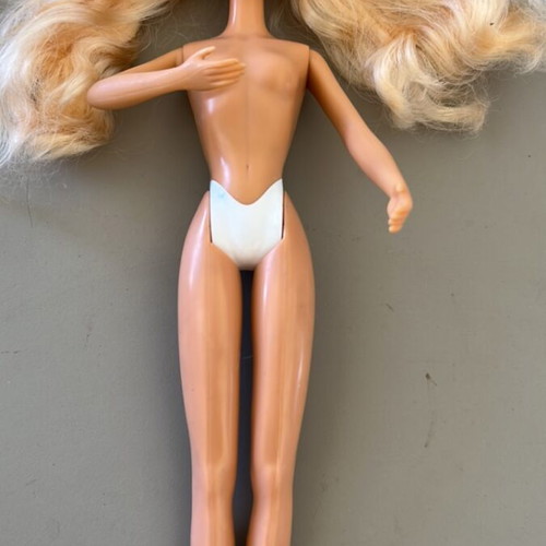 Sindy doll by Hasbro from the 90s, used