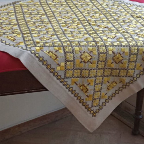Karsaniko Embroidered Lefkadian Tablecloth vintage, like new