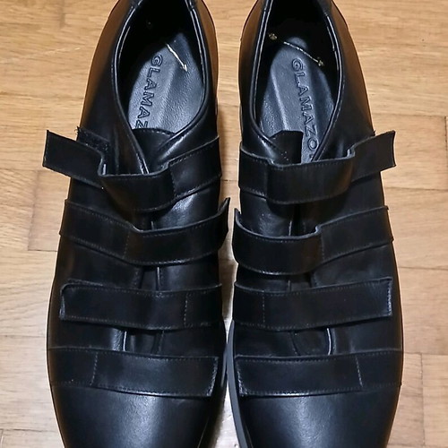 Glamazons leather sneakers new, size 40, black