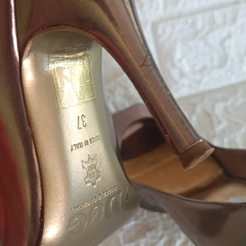 Dolce & Gabbana peep toe metallic heels used, size 37, gold