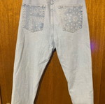 Jeans size 32