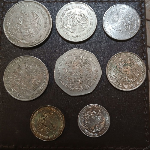 Set of 8 Mexican coins, assorted