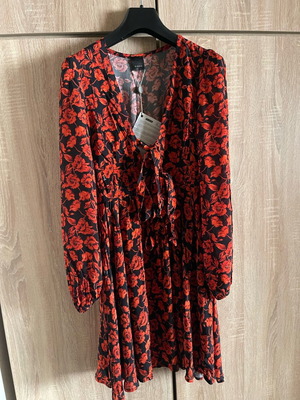 Pinko dress new, black and red, size small
