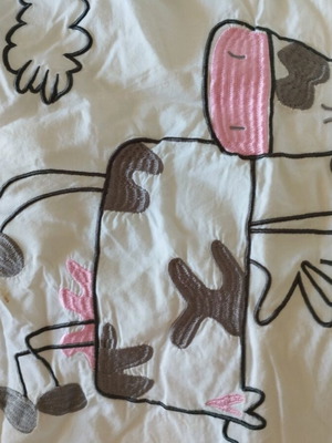 Kedia crib quilt like new, cotton duvet cover with cow design