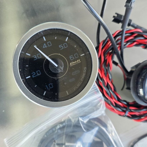 Defi replica oil temperature and fuel pressure gauges with sensors