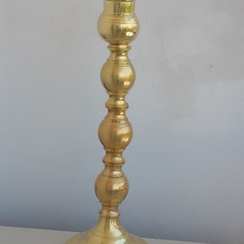 Brass Church Candleholder like new, decorative manual
