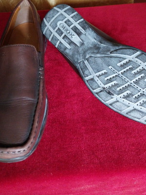 Geox leather men's moccasins size 43 like new, brown