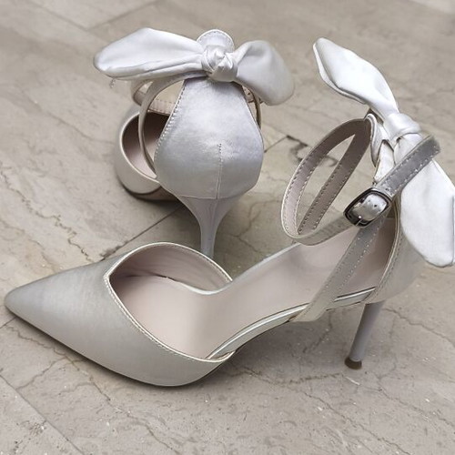 Bridal pumps size 36 satin white like new with bow