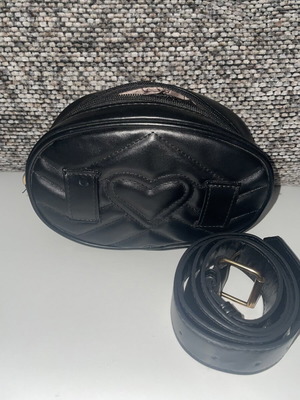 Belt bag with embossed quilted heart design, new