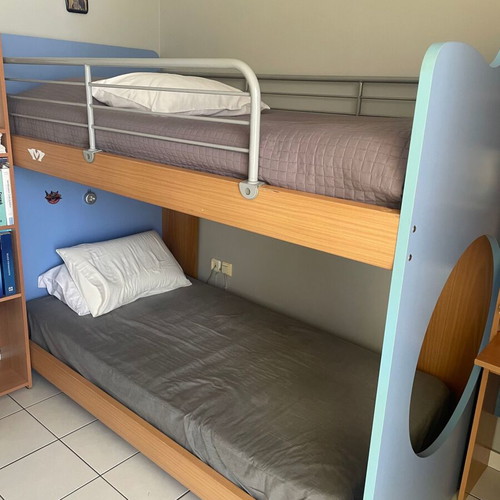 Neoset wooden bunk bed used with ladder included