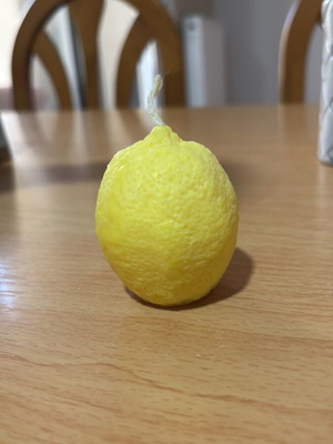 Lemon candle like new