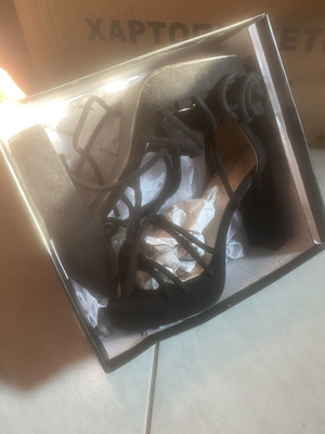 Bozikis women's sandals size 39 new, black
