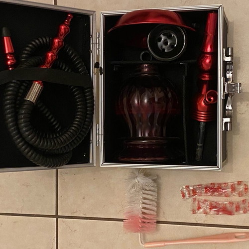 Small hookah like new with accessories and cleaning set in case