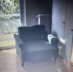 Single sofa bed like new, space-saving design