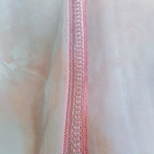 Velveteen double blanket new with double-sided design and embossed flowers