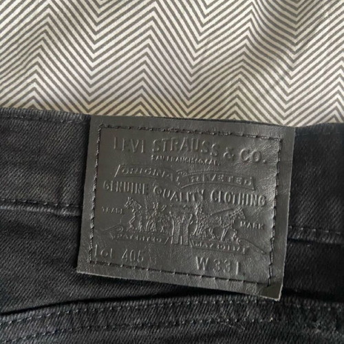 Levi's original size 33 denim shorts bermudas like new, pack of 2