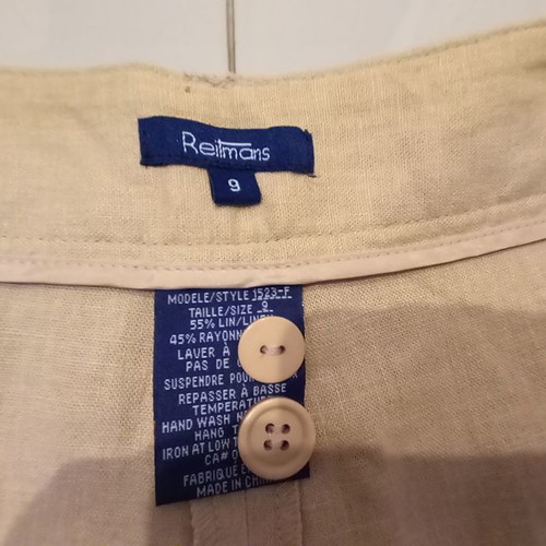 Beige Reitmans suit used in very good condition