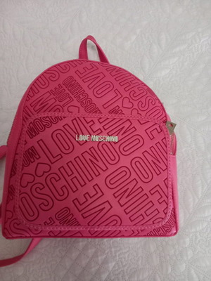 love moschino backbag