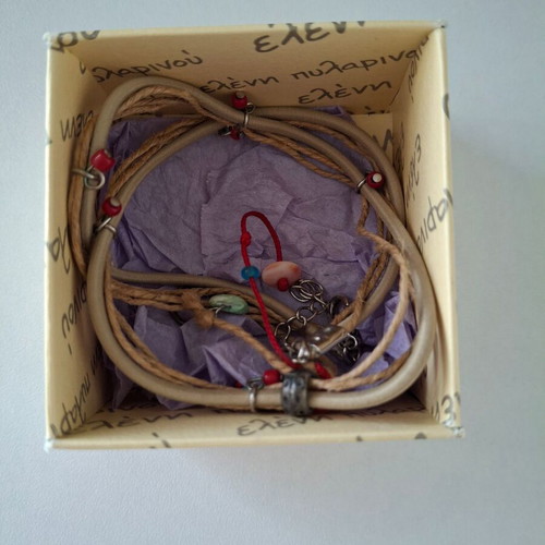 Handmade women's necklace new, beige and red