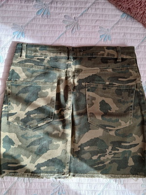 Army skirt like new, size S 36 8, green