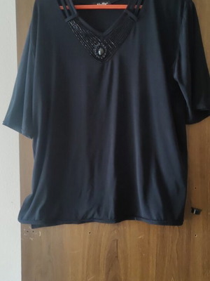 Women's black blouse like new, size XL