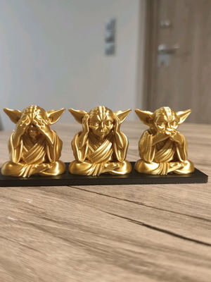Yoda figure set of three gold on black base new