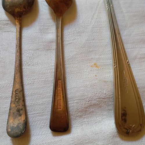 Vintage teaspoons and serving spoon like new, set of 3