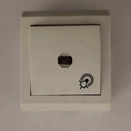 Button switch 220V with indicator light like new, outdoor type