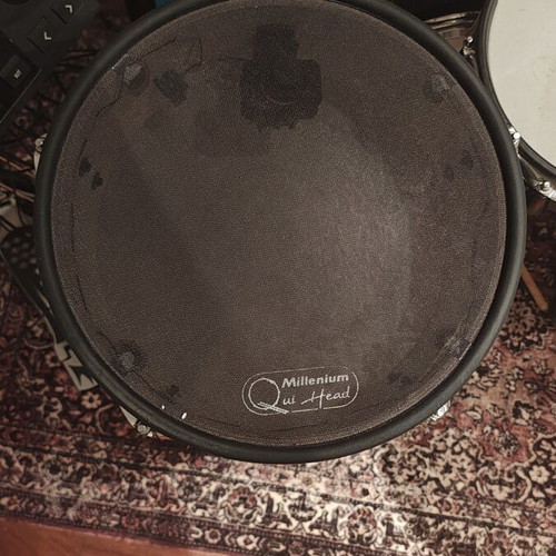 Millenium MPS-850 E-Drum Set with 2 extra cymbals, 1 extra tom and MPS-1000 snare like new