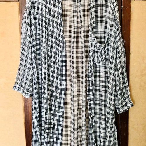 Long transparent shirt XL like new, black and white