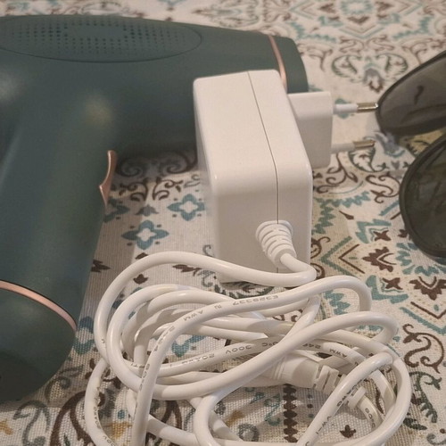Depilatory instrument like new