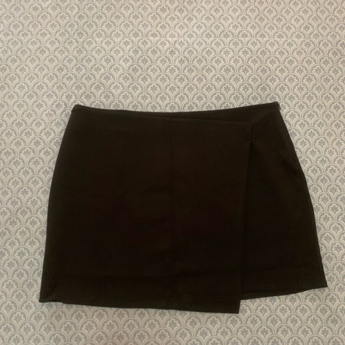 Mango mini wrap skirt like new, black, size XL
