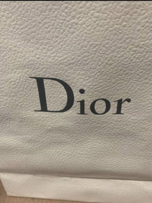 Dior хартиена чанта като нова, голяма
