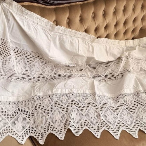 White curtain with lace, 130x75 cm
