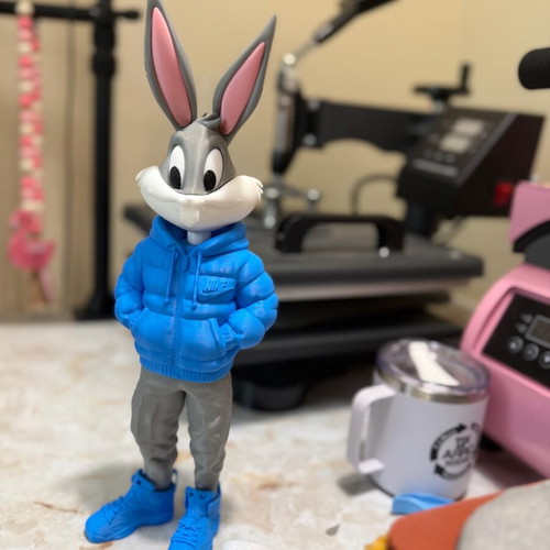 Urban Bugs Bunny figure like new, approx. 35cm tall