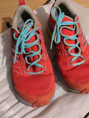 La Sportiva Jackal αθλητικά παπούτσια ορεινού τρεξίματος σε κόκκινο